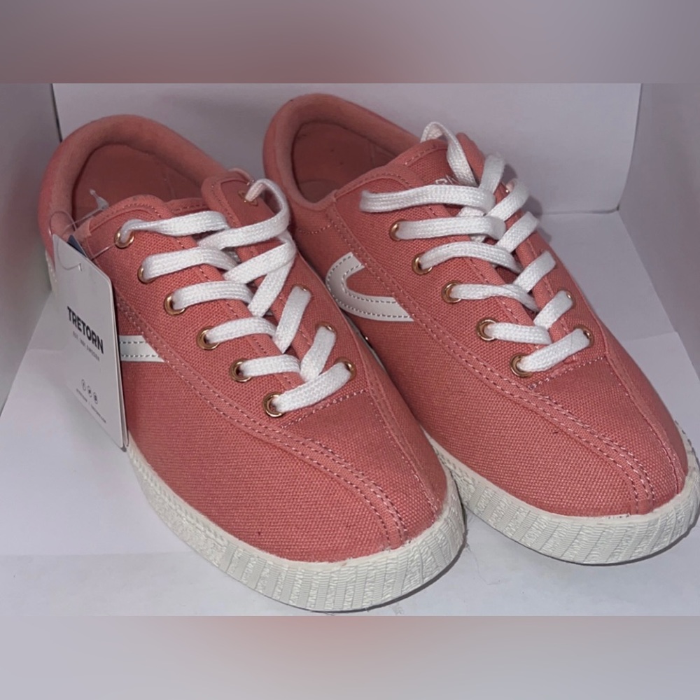 Tretorn Nylite Plus Canvas Women’s Sz 7m Baby Pink Sneakers